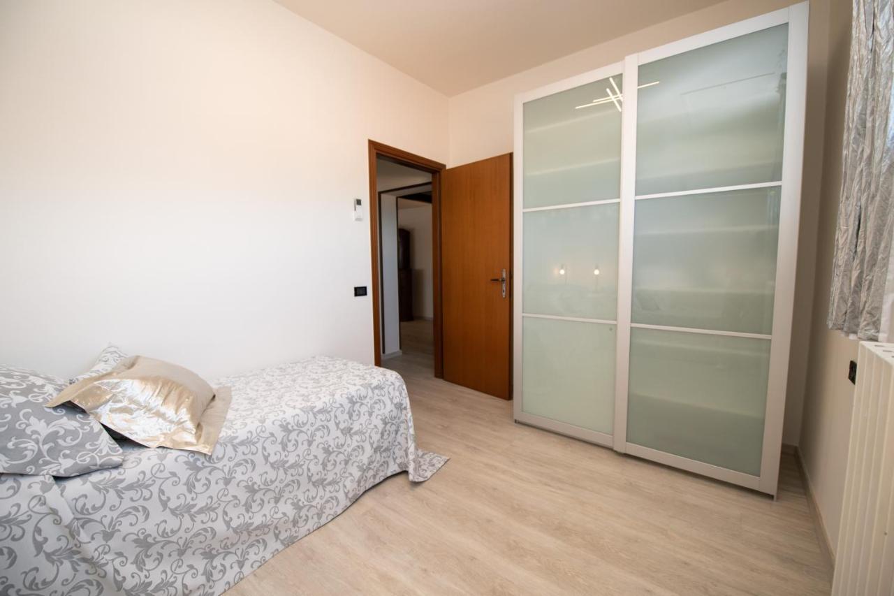 Il Cortiletto - Appartamento Lores Manerba del Garda Zewnętrze zdjęcie